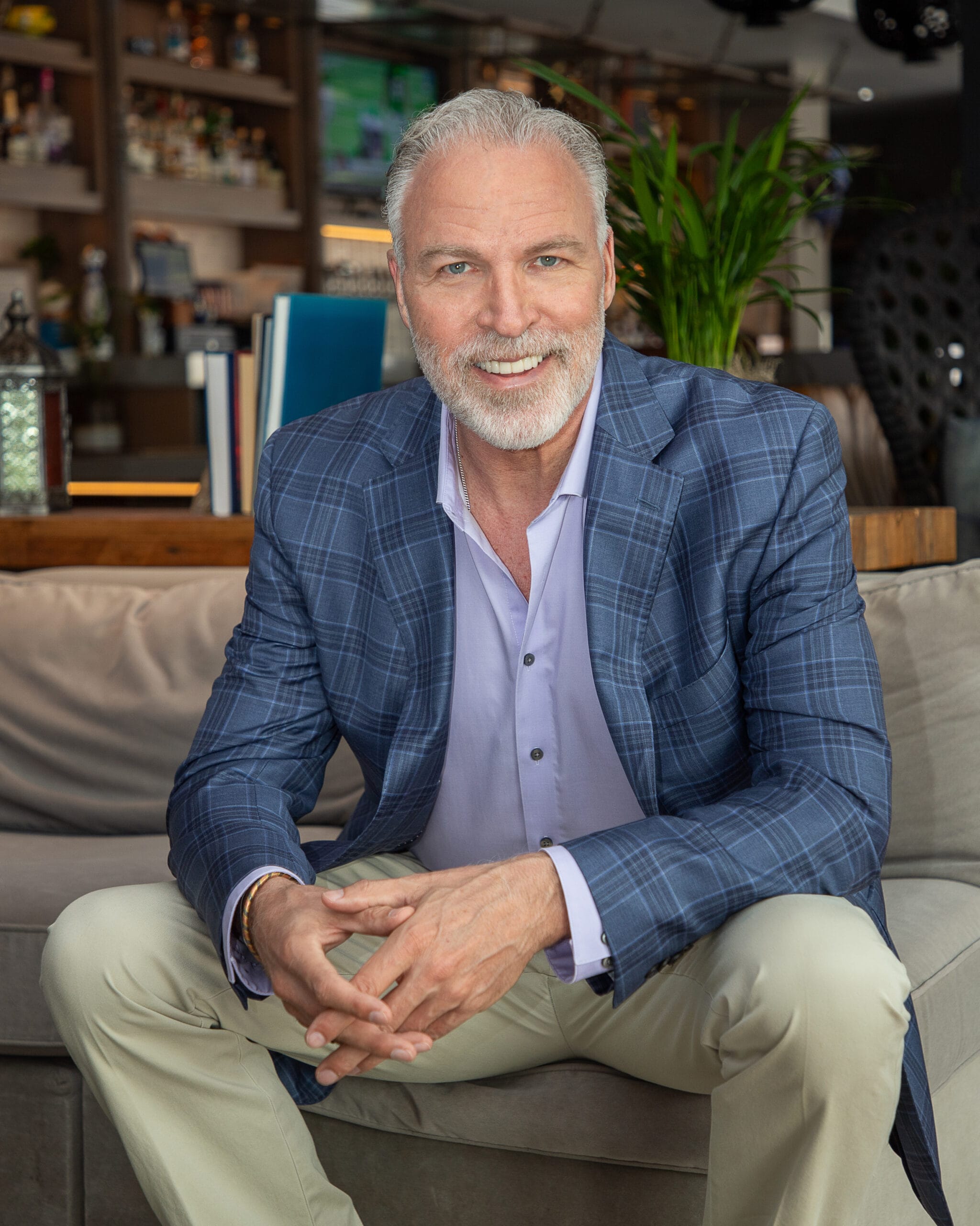 Larry Broughton - Hotelier, Speaker, Mentor, Expert